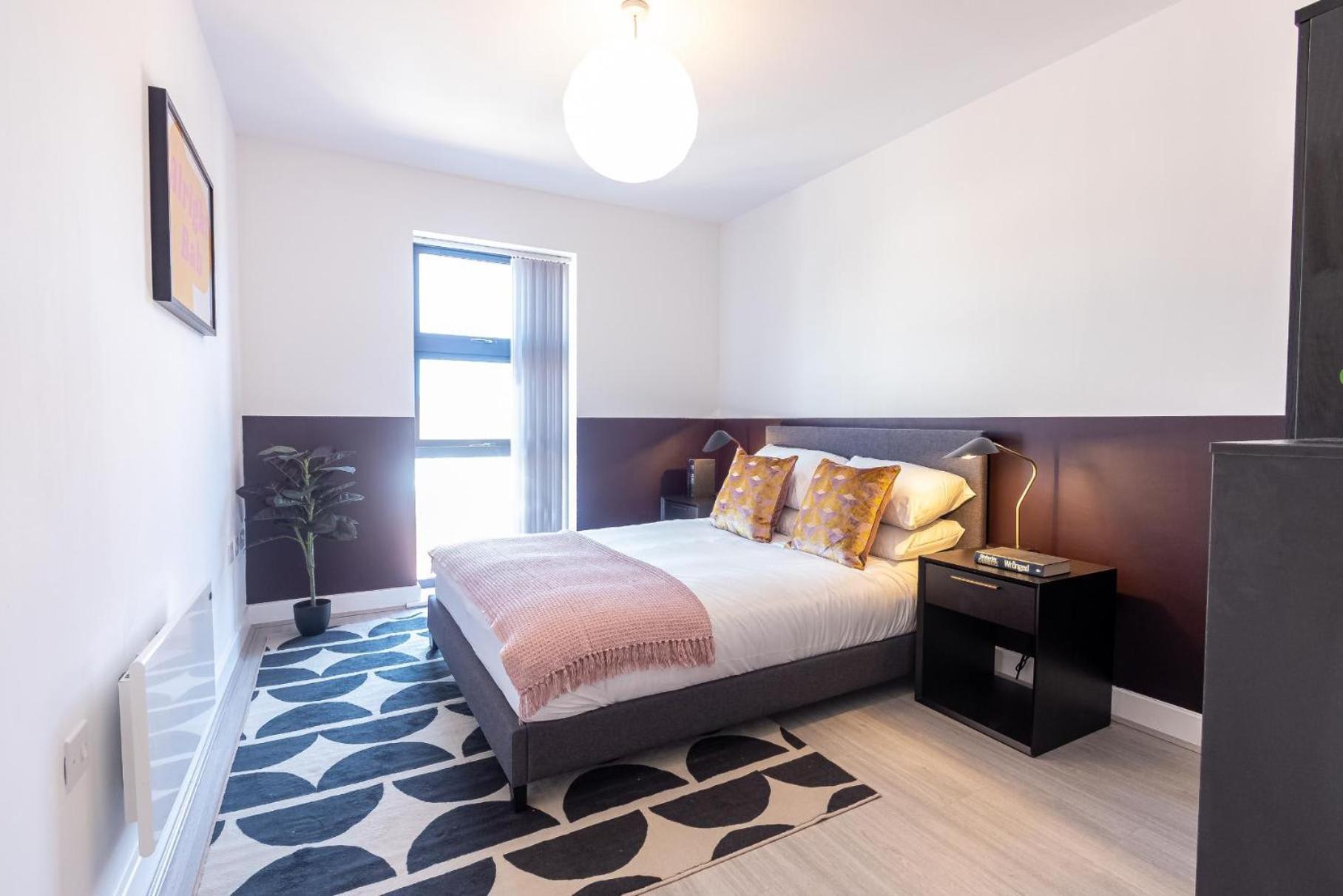 Quiet 2-bed In Birmingham, Ideal For Relaxing Appartement *