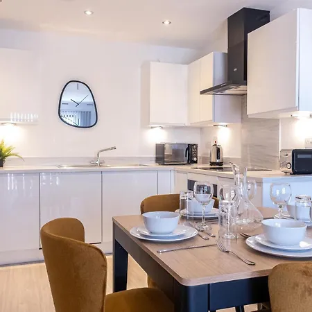 Quiet 2-Bed Home In Birmingham, Ideal For Relaxing Exterior photo