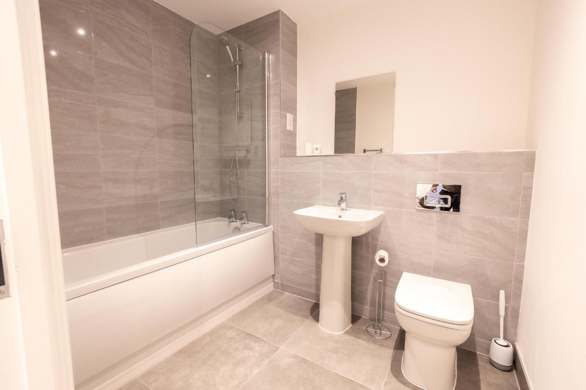 Quiet 2-bed In Birmingham, Ideal For Relaxing Apartment